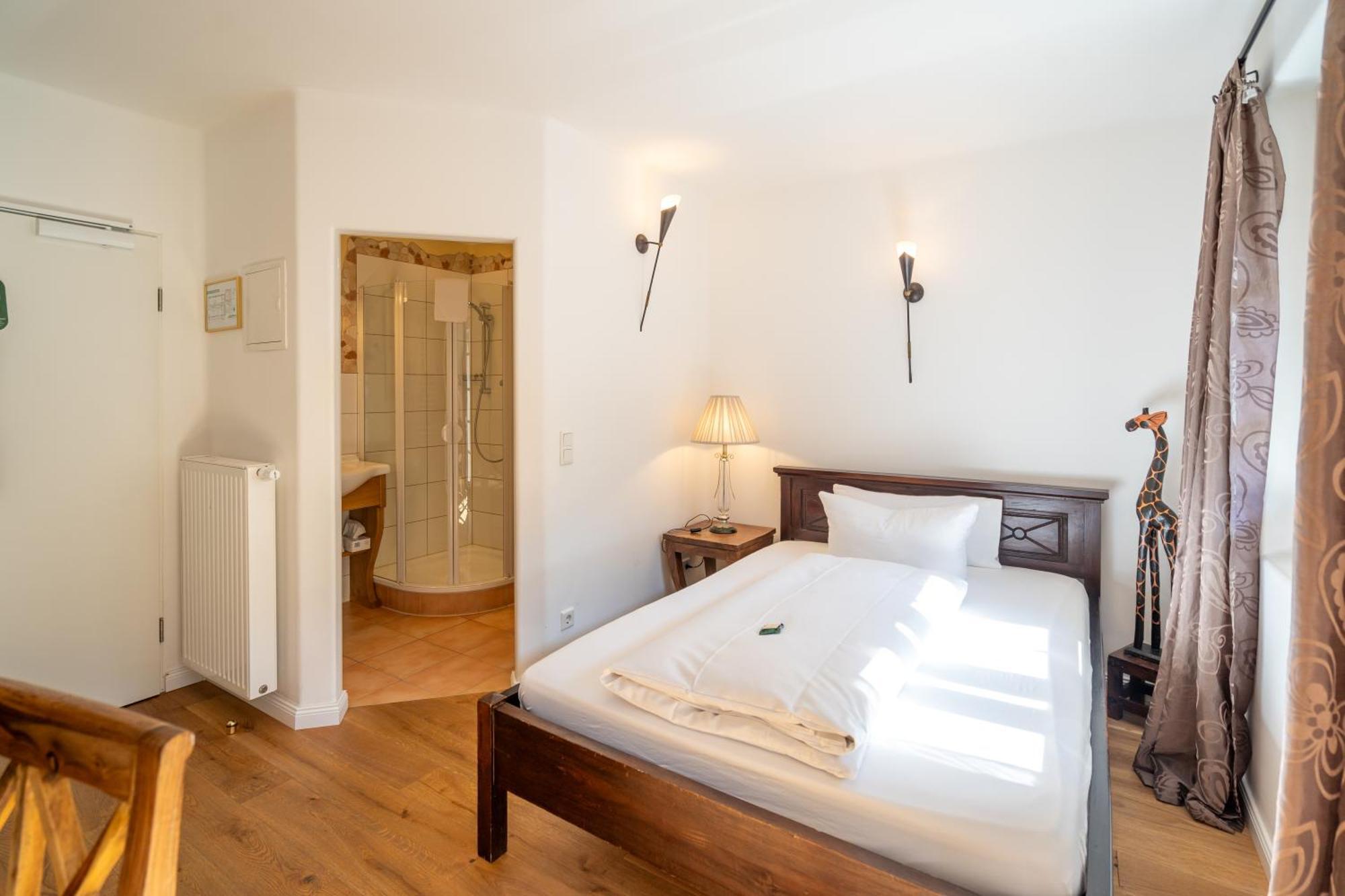 Landhaus Café Restaurant&Hotel Wolfratshausen Extérieur photo