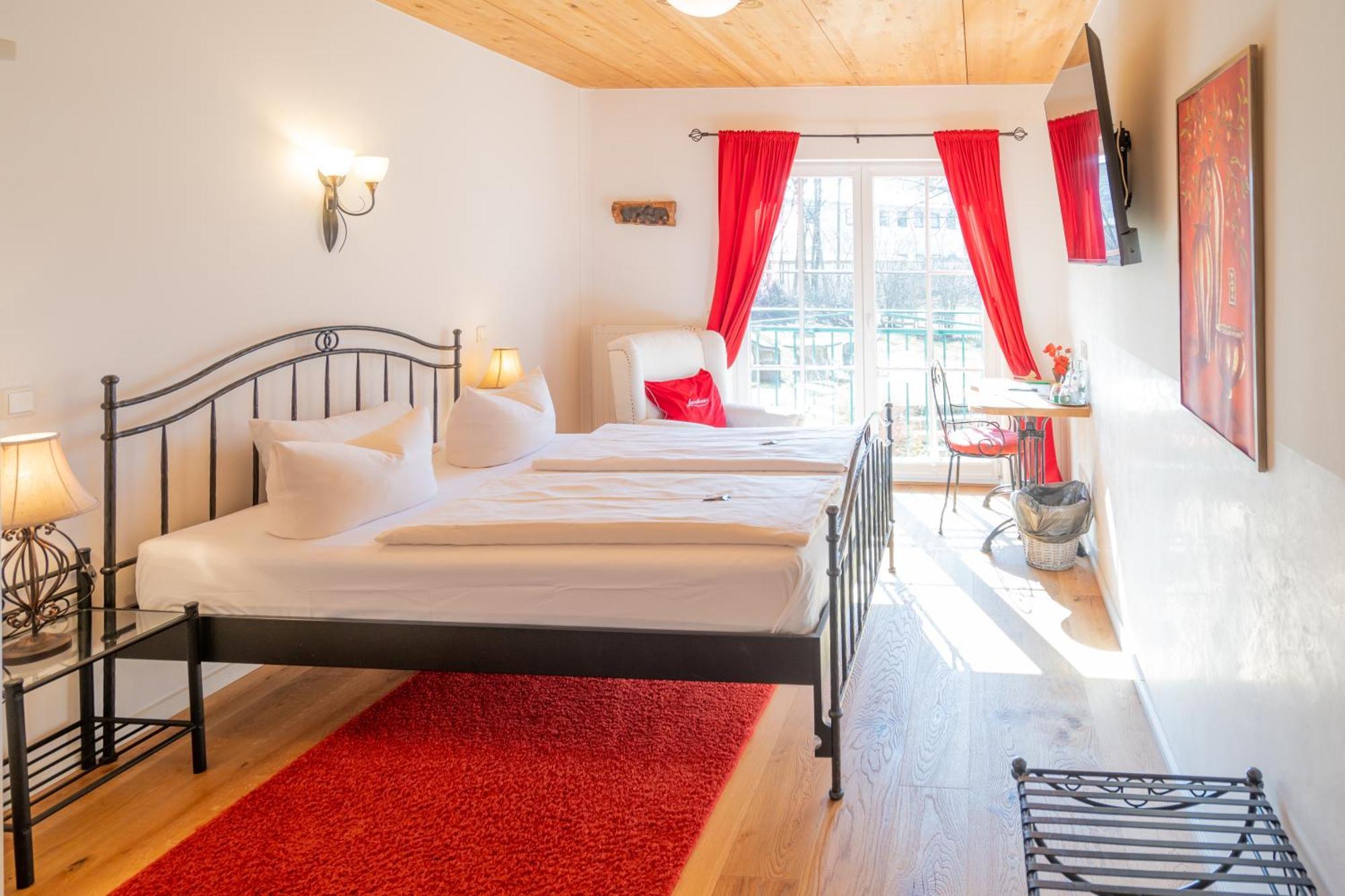 Landhaus Café Restaurant&Hotel Wolfratshausen Extérieur photo