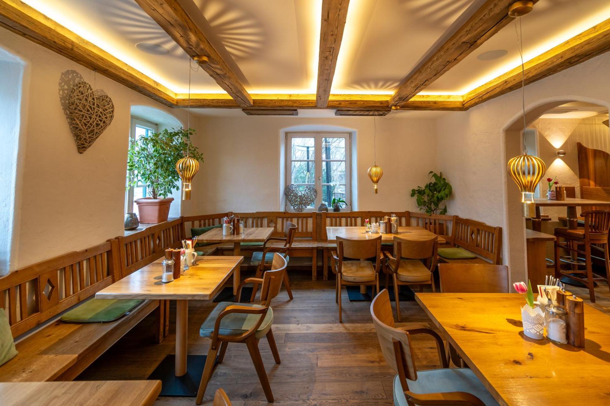 Landhaus Café Restaurant&Hotel Wolfratshausen Extérieur photo